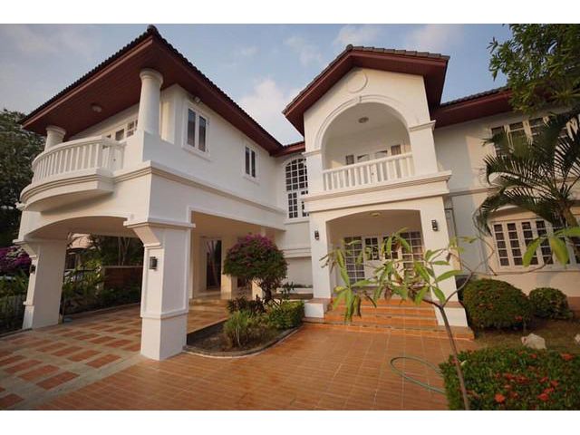 HR0941 ให้เช่าบ้านเดี่ยว 2 ชั้น หลังมุม หมู่บ้านลดาวัลย์ ศรีนครินทร์