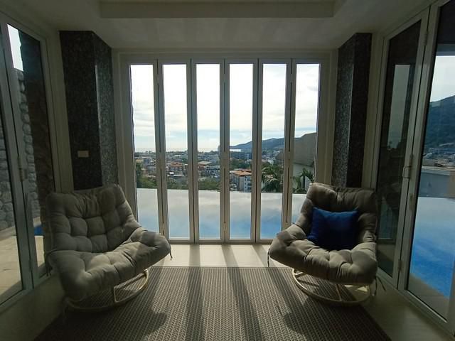 For Sale : Patong Private Pool Villa, 4B4B