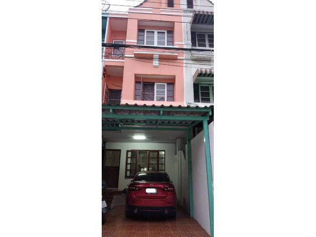 ม.ลัลลี่วิลล์ ศรีด่าน 22 บางพลี จ.สมุทรปราการ