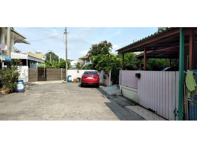 ทาวเฮ้าส์หลังมุม 47.8 ตรว. ม.พฤกษา15