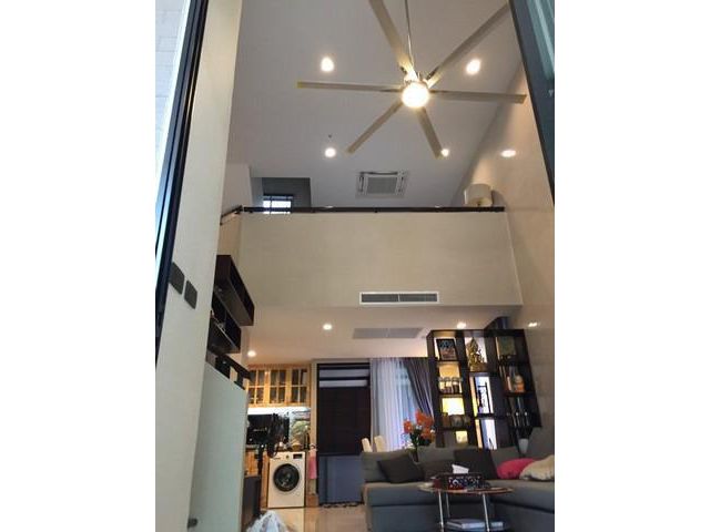 ให้เช่าทาวน์โฮมบ้านกลางเมืองวิภาวดี สไตล์ Duplex