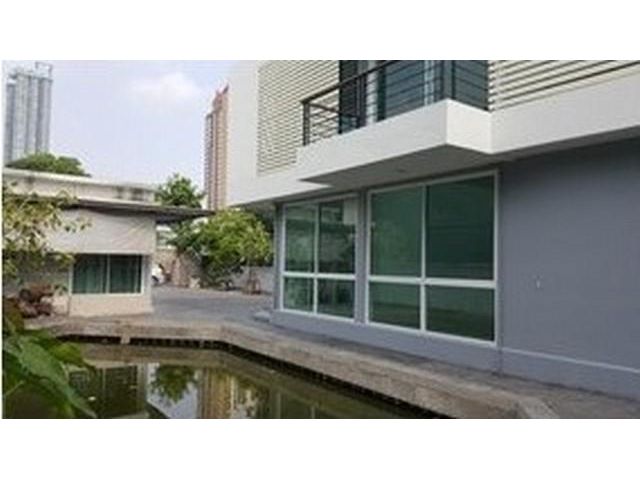 PS01 ให้เช่า บ้าน สไตล์โมเดิร์น ถนนประดิพัทธ์