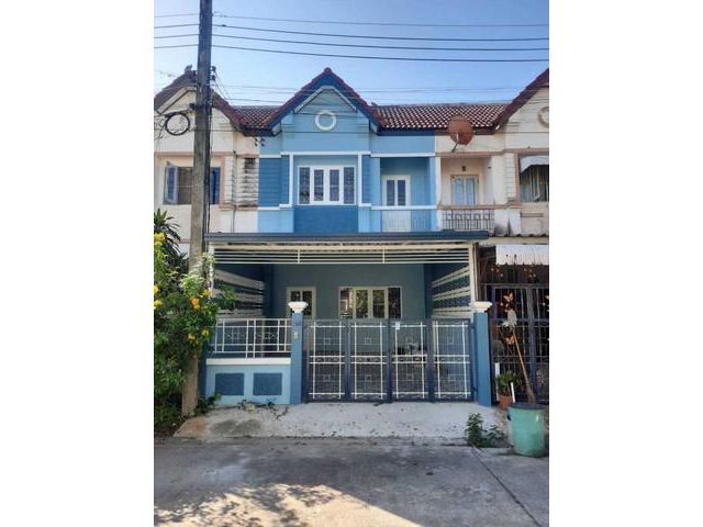 หมู่บ้านแพรมาพร คลอง 7 ถนนเมน ในราคา 1.63 ล้านบาท