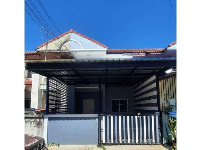 หมู่บ้านณัฐวดี คลอง 8 ในราคา 1.38 ล้านบาท