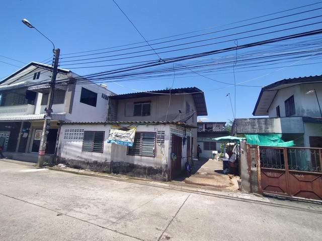 ขายที่ดินพร้อมห้องแบ่งให้เช่า บางพลีเมืองใหม่