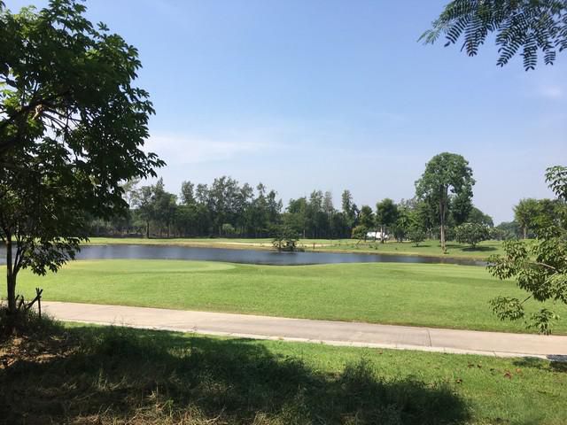 ขายที่ดินในสนามกอล์ฟเดอะเลกาซี่ (The Legacy Golf Club) อยู่ติดซาฟารีเวิลด์ เนื้อที่ 209 ตร.ว. ติดถนนโครงการ