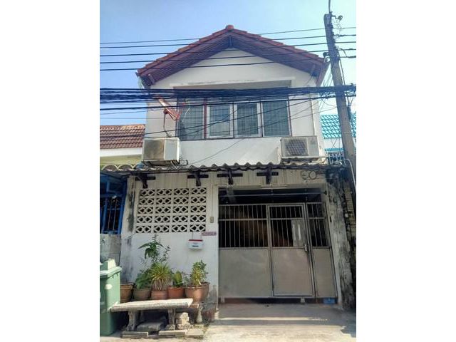 ขายทาวน์เฮ้าส์ 2 ชั้นย่านใจกลางเมือง เจริญราษฎร์