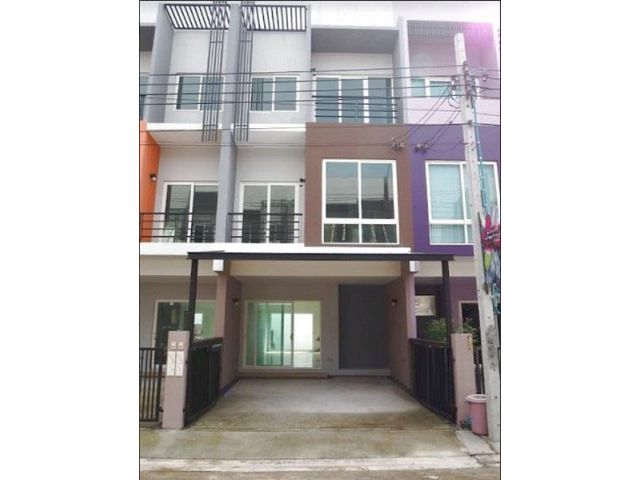 ให้เช่าทาวน์โฮม 3 ชั้น กรีนิช รามอินทรา