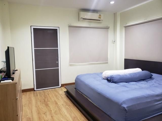 ให้เช่าบ้านเดี่ยว2ชั้นหลังมุม ราคา 25,000 บาท เขตสะพานสูง ย่านรามคำแหง สะพานสูง หมู่บ้านสัมมากรรามคำแหง110 ตกแต่งสวยเหมา
