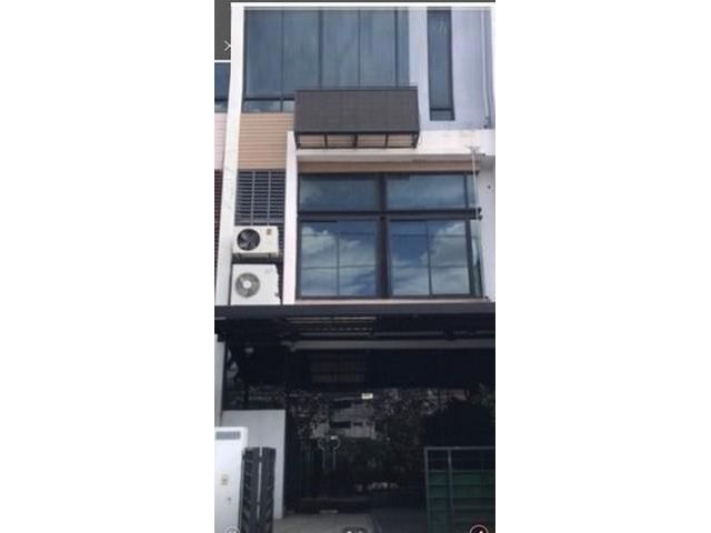 ให้เช่าทาวน์โฮม 3.5 ชั้น เดอะฮาบิแทท ศรีวรา