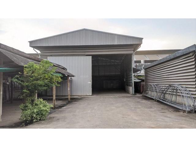 ให้เช่าโกดังขนาด 250ตารางเมตร ถนนพระราม2 บางกระดี่