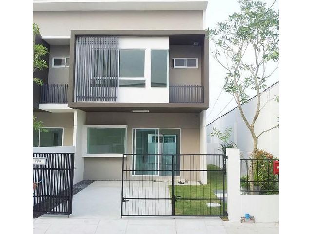 ขาย ทาวน์โฮม อินดี้ ศรีนครินทร์ ศรีด่าน 22