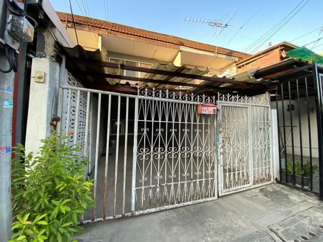 ให้เช่าบ้านทาวน์เฮาส์ 2 ชั้น หมู่บ้านเทพนครนิเวศ สายไหม ใกล้บิ๊กซีสะพานใหม่ BTS สะพานใหม่