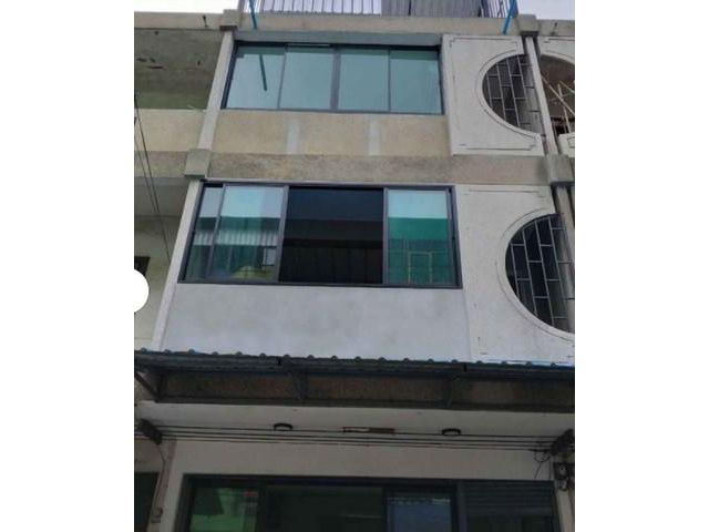 ให้เช่าอาคาร 3.5 ชั้น ซอยรามคำแหง 152