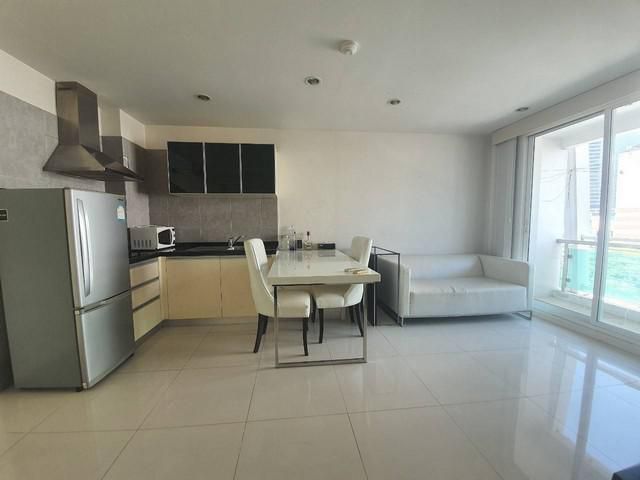 Rent The Surawong By Chewathai Hup Soon 40.4 sq.m
