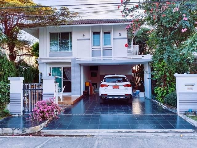 ขาย บ้านเดี่ยว 2 ชั้น ย่านลาดกระบัง โฮมเพลส เดอะพาร์ค วงแหวน-พระราม 9 ใกล้สนามบินสุวรรณภูมิ ถนนศรีนครินทร์-ร่มเกล้าตัดให