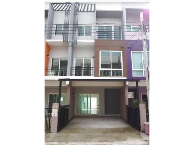 ให้เช่าทาวน์โฮม 3 ชั้น กรีนิช รามอินทรา