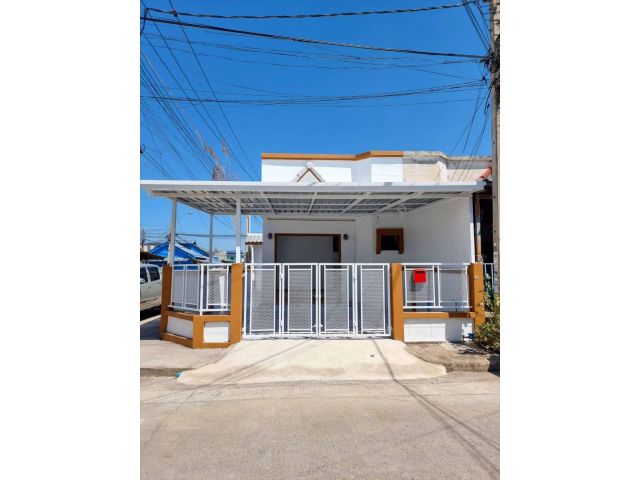 ทาวน์เฮ้าส์ชั้นเดียว (อยู่ระหว่างปรับปรุง) #หมู่บ้านพิมลราช1 ห้องมุม ตกแต่งใหม่ทั้งหลัง ดูเรียบง่ายแต่สวย พร้อมเข้าอยู่