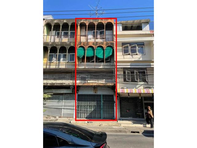 รหัสทรัพย์ P6069 ให้เช่าอาคารพาณิชย์ 3 ชั้นครึ่ง เขตลาดพร้าว เดินทางสะดวกติดถนนโชคชัย 4
