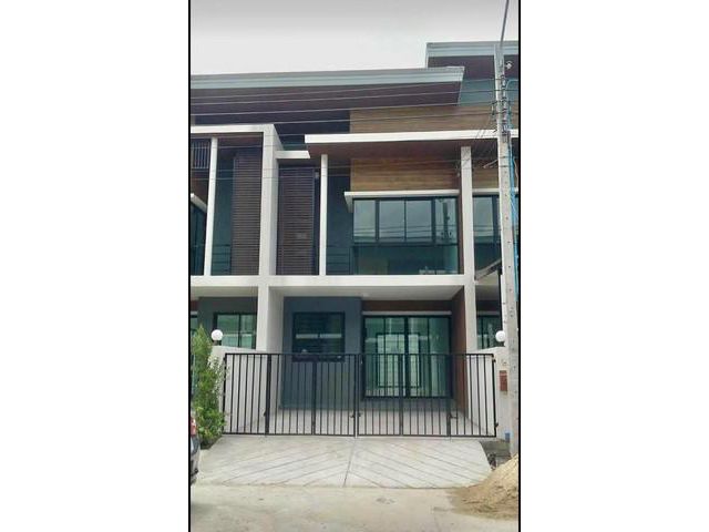 ให้เช่า ทาวน์เฮ้าส์ 2 ชั้น โครงการ RNP Place