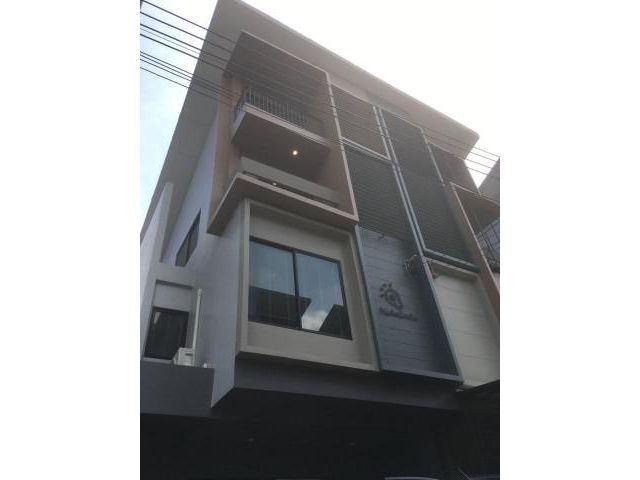 รหัสทรัพย์ P6095 ให้เช่าทาวน์โฮม 3 ชั้นครึ่ง โครงการเฮ้าส์ โคลเวอร์ แจ้งวัฒนะ-ราชพฤกษ์ (ปากเกร็ด)
