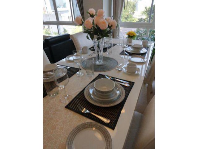 Rent Condo size 100 sqm -120 sqm. 2 type at  Ekkamai soi 10