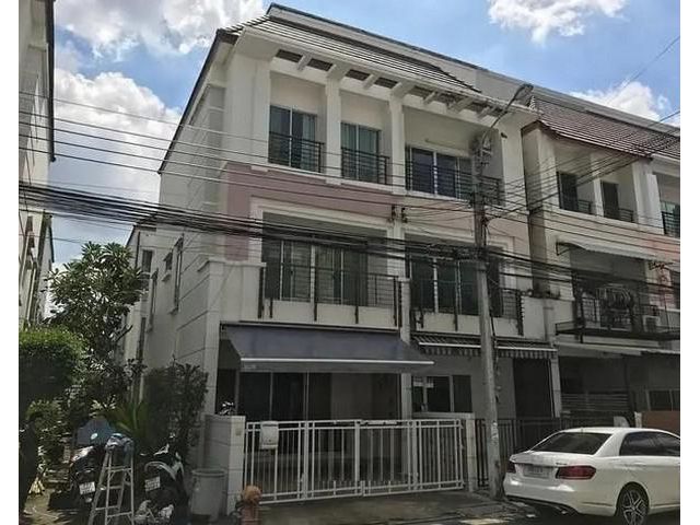 ให้เช่าทาวน์โฮม บ้านกลางเมือง ลาดพร้าว-วังหิน
