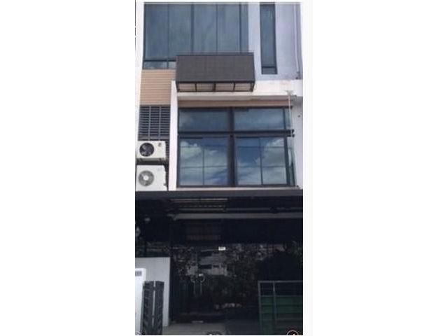 ให้เช่าทาวน์โฮม  เดอะฮาบิแทท ศรีวรา ลาดพร้าว 94