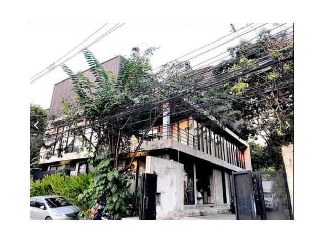 ให้เช่าอาคาร สำนักงาน 2 หลัง ถนนรัชดาภิเษก