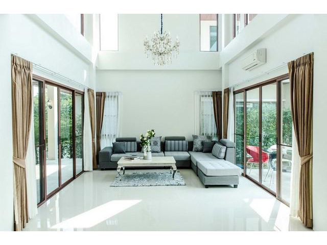เช่าคฤหาสน์หรู บ้าน3หลัง 12 bedrooms พระราม9