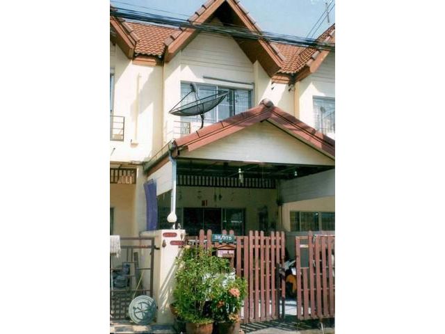 ให้เช่าทาวน์เฮาส์ 2 ชั้น แดนทองวิลเลจ สุขาภิบาล 5
