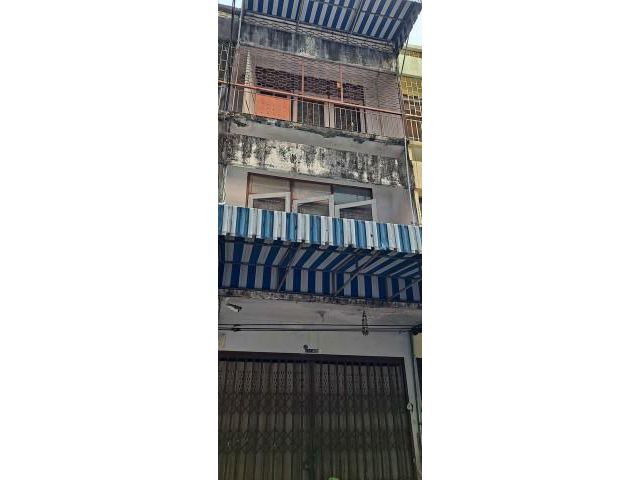 รหัสทรัพย์ P6137 ให้เช่า ตึกแถว 3  ชั้น หมู่บ้านเย็นอากาศ (ยานนาวา)