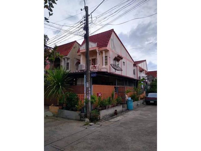 ขายบ้าน2ชั้นต้องการขายด่วน…หมู่บ้าน วัชรธานี