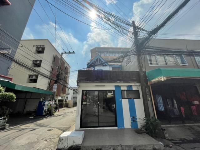 ให้เช่าทาวเฮ้าส์2ชั้น ซอยรามคำแหง24 แยก 34 (ซอยABACหลังราม) ใกล้วิภาราม พัฒนาการ ม.รามคำแหง