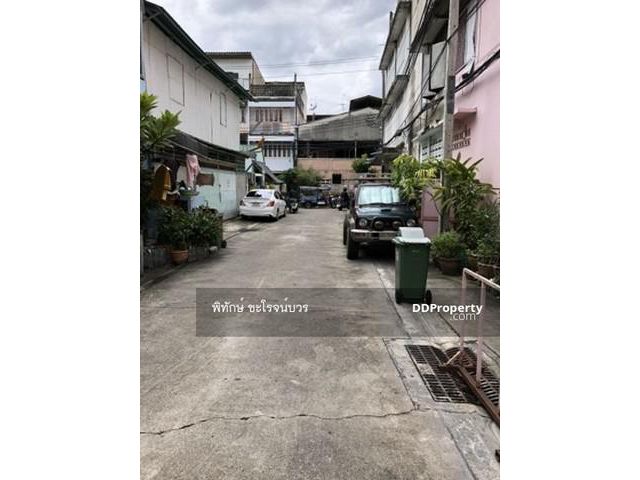 ขายตึกแถว สาธุประดิษฐ์ 16 แยก 1 สภาพดีพร้อมผู้เช่า