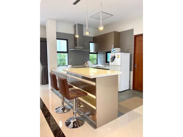 เช่าาบ้านหรู สระว่ายน้ำส่วนตัว Rental price 260000