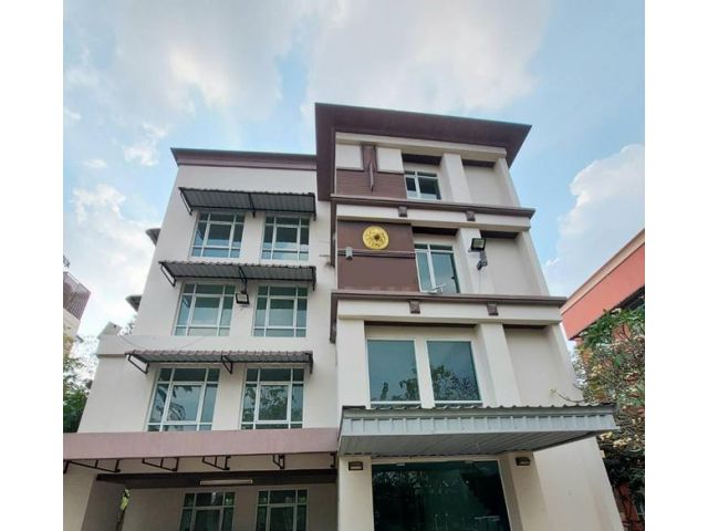 400 ตรม.300 ตรว.3 นอนMRTปัญญาวิลเลจ ซาฟารี แฟชั่น