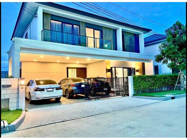 ขายบ้านเดี้ยวในโครงการหมู่บ้าน เซนโทรถนนกิ่วแก้ว