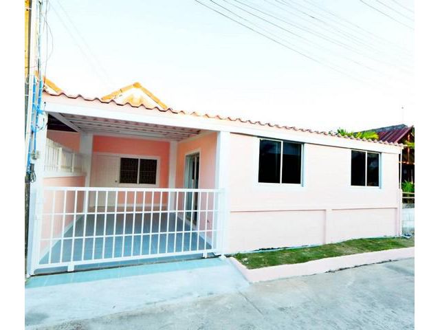 หมู่บ้านอัมพร 32 ตารางวา 3 ห้องนอน 1 ห้องน้ำ ระยอง