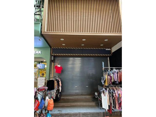 ห้เช่าอาคารพาณิชย์ 4 ชั้นครึ่ง ทำเลดีติดBTSศาลาแดง