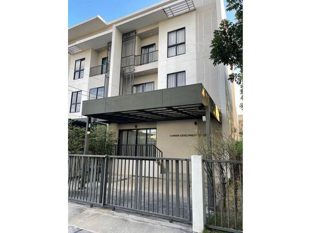 ให้เช่าโฮมออฟฟิศ 3ชั้น กรุงเทพกรีฑา ศรีนครินทร์