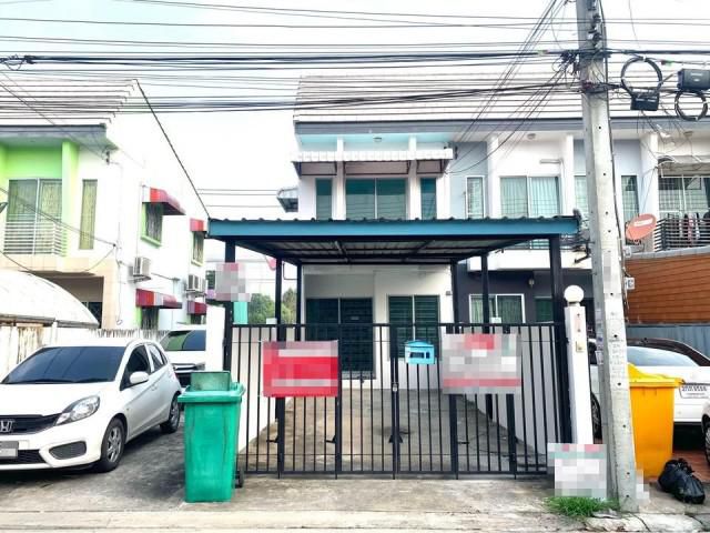 รหัสทรัพย์ P6153 ให้เช่าทาวน์เฮ้าส์ 2 ชั้นบ้านหลังมุม หมู่บ้านคลัสเตอร์เฮ้าส์ ซอยมิสทีน สะพานสูง