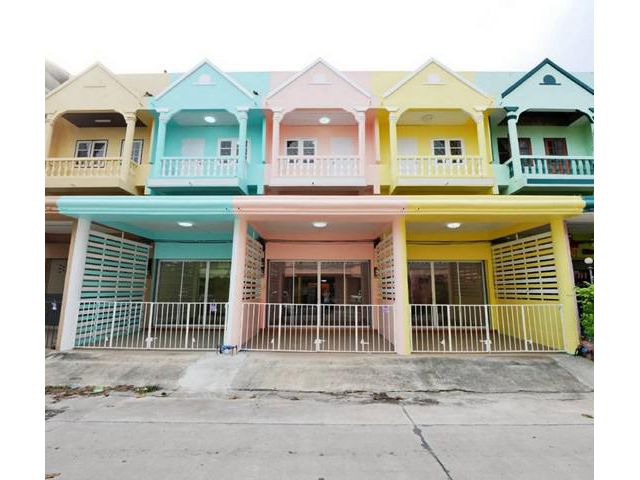 ตึกแถว 3 ชั้น โซนสองพี่น้อง จ.ระยอง