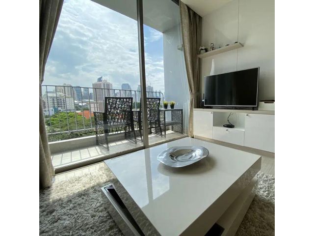 เช่า Downtown 49 คอนโด Low Raise สุขุมวิท ห้องหัวมุม วิวทิศใต้ ชั้น  8