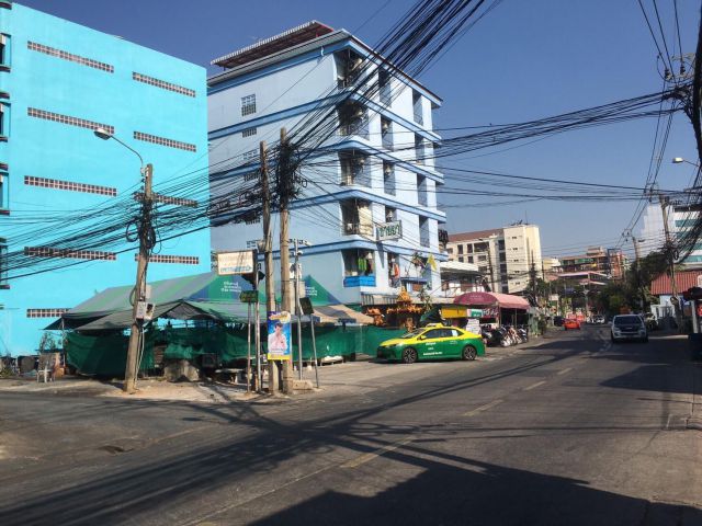 ขายอาคารสำนักงาน 5​ ชั้น ย่านถนนรัชดาภิเษก