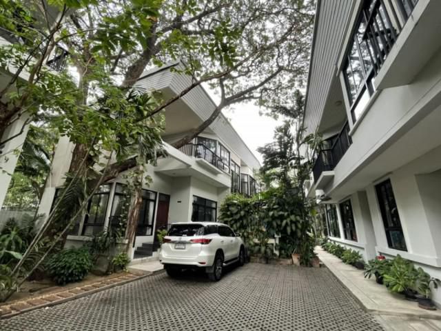 House for rent at Sukhumvit 38Near BTS Thonglor. with furnished, pet friendly