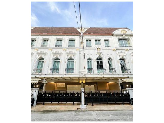 ให้เช่าบ้าน 3ชั้น 2คูหา ติดกัน 4นอน Central Rama3
