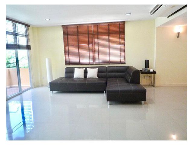 ทาวน์เฮาส์ 4 ห้องนอน เพื่ออยู่อาศัย Town House 4Bedroom For Residence
