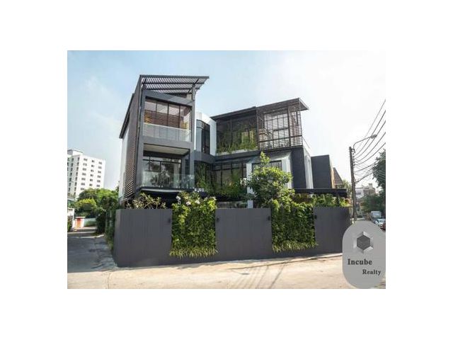 For sale Single House 5 bed 900 sqm. 63.9 MB