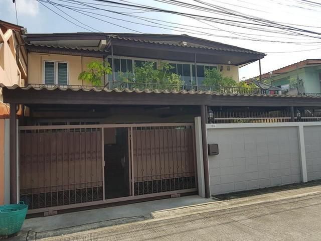 ขายบ้านเดี่ยวหมู่บ้านต.รวมโชค ถนนโชคชัย 4 ซอย 56